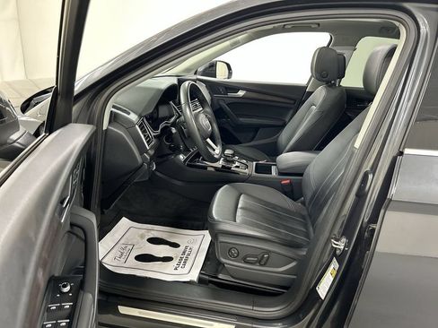 Used 2021 Audi Q5 2.0T Premium Plus w/ Premium Plus Package AWD/4WD image 9