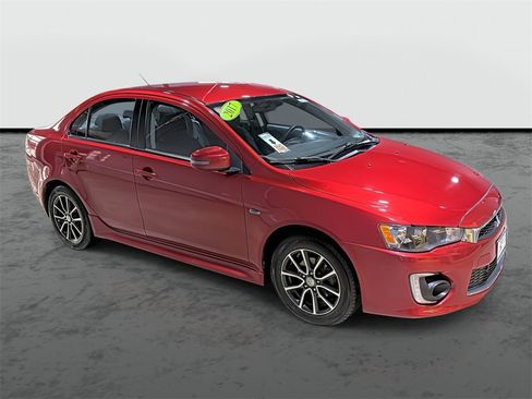 Used 2017 Mitsubishi Lancer Sedan image 5