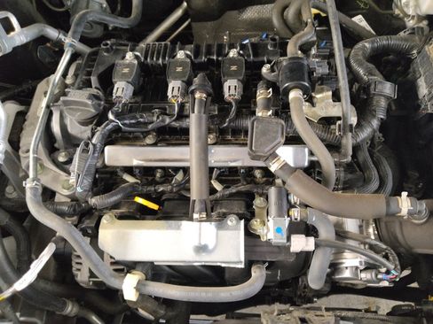 Used 2024 Nissan Kicks SR w/ SR Premium Package FWD image 30