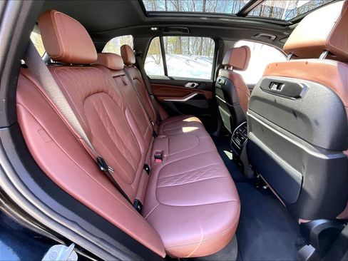 Used 2025 BMW X5 xDrive50e image 16