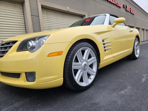 Used 2005 Chrysler Crossfire Limited image 35