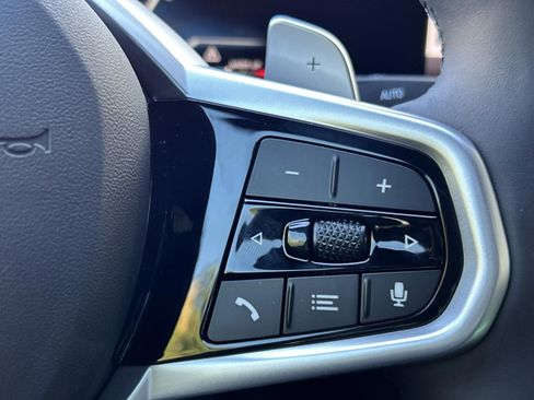 Used 2026 BMW 330i Sedan w/ M Sport Package image 24