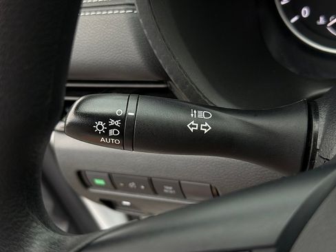 Used 2024 Nissan Sentra SV FWD image 21