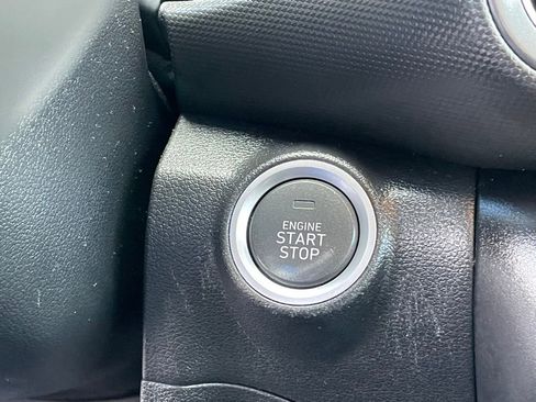 Used 2023 Hyundai Kona SEL w/ Convenience Package image 17