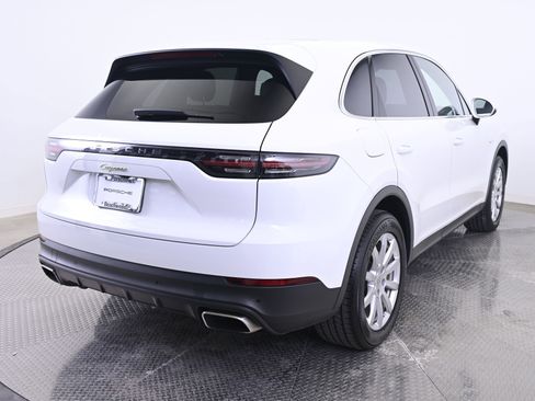 Certified 2022 Porsche Cayenne E-Hybrid image 7