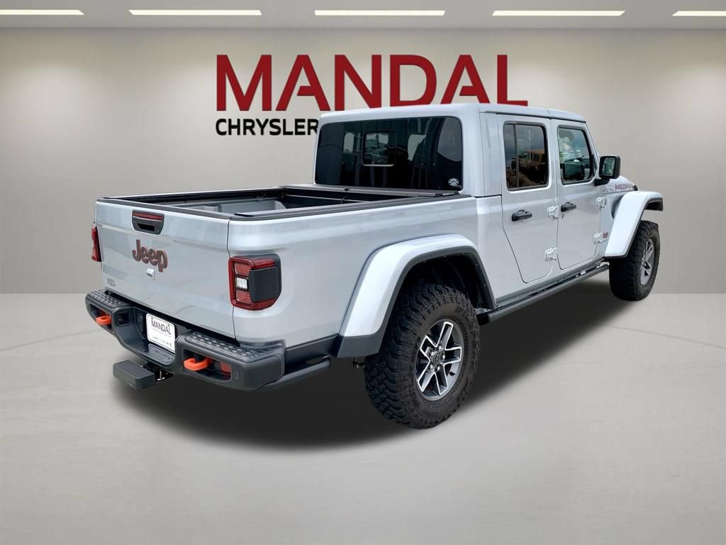 Used 2024 Jeep Gladiator Mojave AWD/4WD image 6