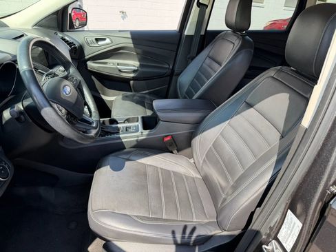 Used 2018 Ford Escape SEL AWD/4WD image 12