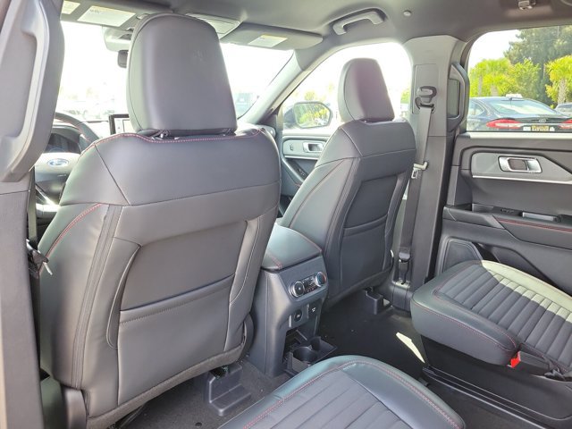 New 2026 Ford Explorer ST-Line w/ ST-Line Street Pack RWD image 12