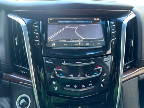 Used 2016 Cadillac Escalade Premium RWD image 45
