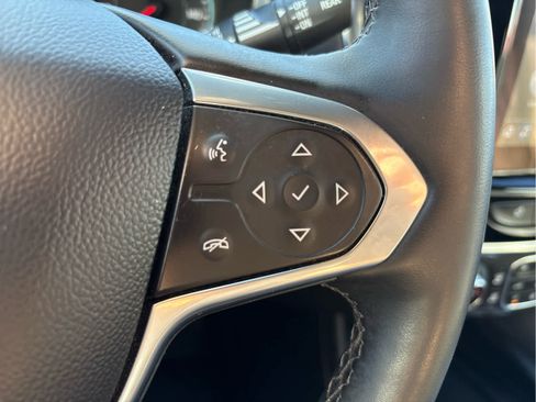 Used 2023 Chevrolet Traverse RS image 27