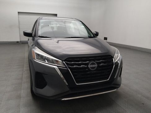 Used 2022 Nissan Kicks S FWD image 14