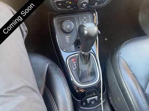 Used 2018 Jeep Compass Limited image 18