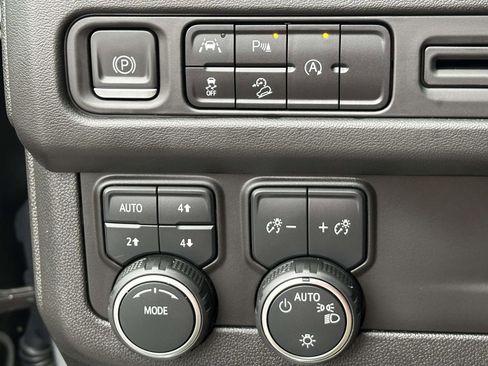 Used 2023 Chevrolet Tahoe Z71 image 17