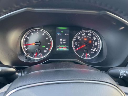 Used 2021 Toyota RAV4 XLE w/ Convenience Package image 32