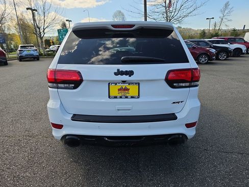 Used 2018 Jeep Grand Cherokee SRT image 5
