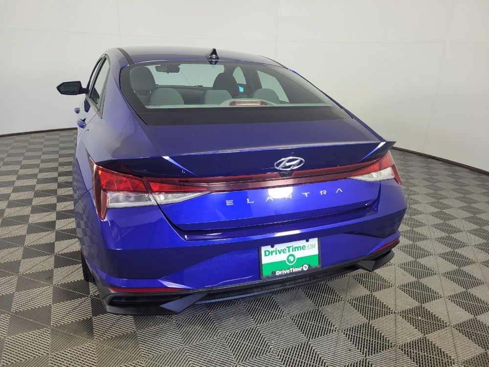 Used 2023 Hyundai Elantra SEL w/ Convenience Package FWD image 10