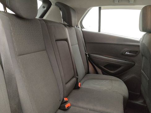 Used 2016 Chevrolet Trax LS AWD/4WD image 19