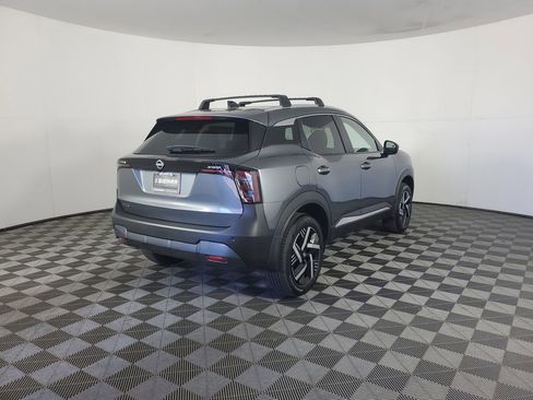 Used 2026 Nissan Kicks SV w/ Cold Weather Package FWD image 4