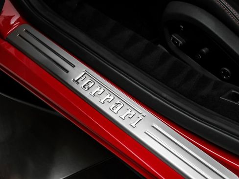 Used 2020 Ferrari F8 Tributo RWD image 32