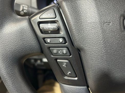 Used 2024 Nissan Frontier SV w/ Technology Package image 24