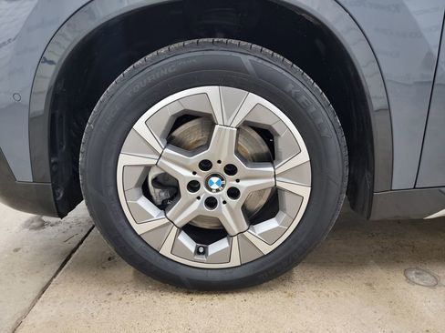 Used 2023 BMW X1 xDrive28i w/ Premium Package image 16