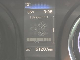 Used 2020 Toyota Camry SE video 4