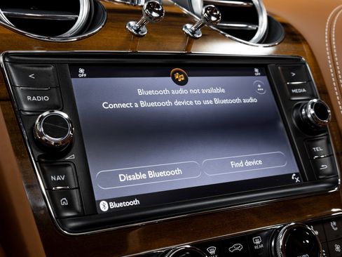 Used 2019 Bentley Bentayga image 66