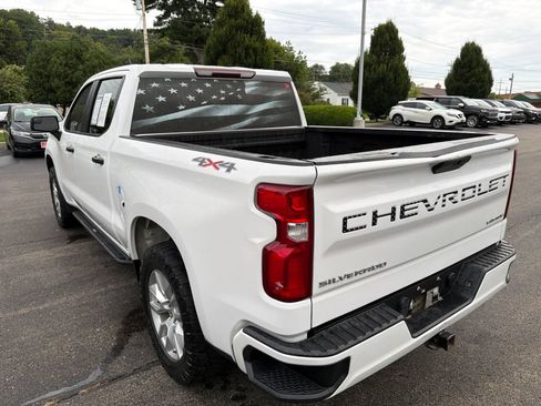 Used 2020 Chevrolet Silverado 1500 Custom w/ Custom Value Package AWD/4WD image 3