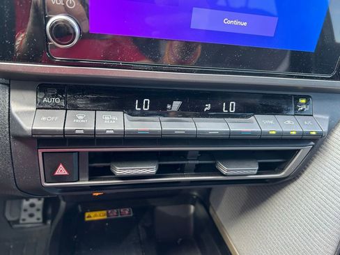 Certified 2025 Toyota Camry SE w/ Convenience Package FWD image 26