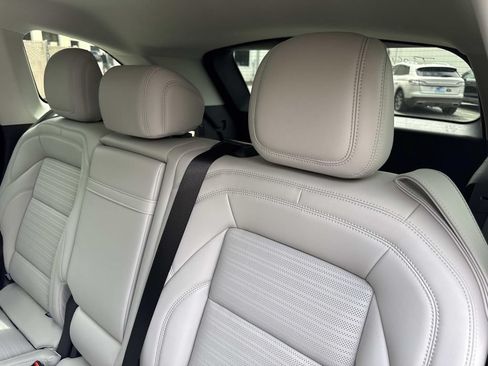 New 2026 Lincoln Nautilus Reserve AWD/4WD image 14