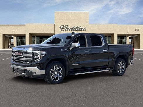 Used 2022 GMC Sierra 1500 SLT w/ SLT Premium Plus Package AWD/4WD image 32