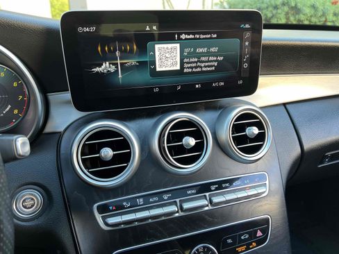 Used 2020 Mercedes-Benz C 300 Sedan image 29