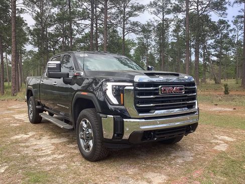 New 2026 GMC Sierra 2500 SLT w/ SLT Premium Package AWD/4WD image 6