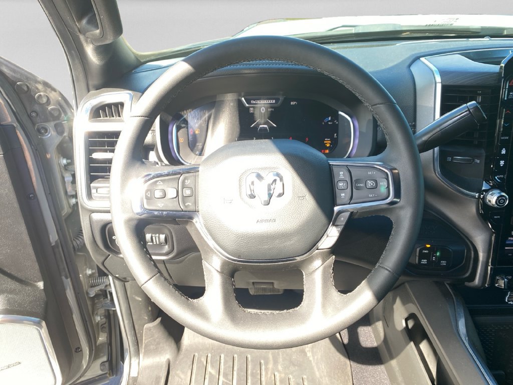 Used 2026 RAM 3500 Laramie AWD/4WD image 12