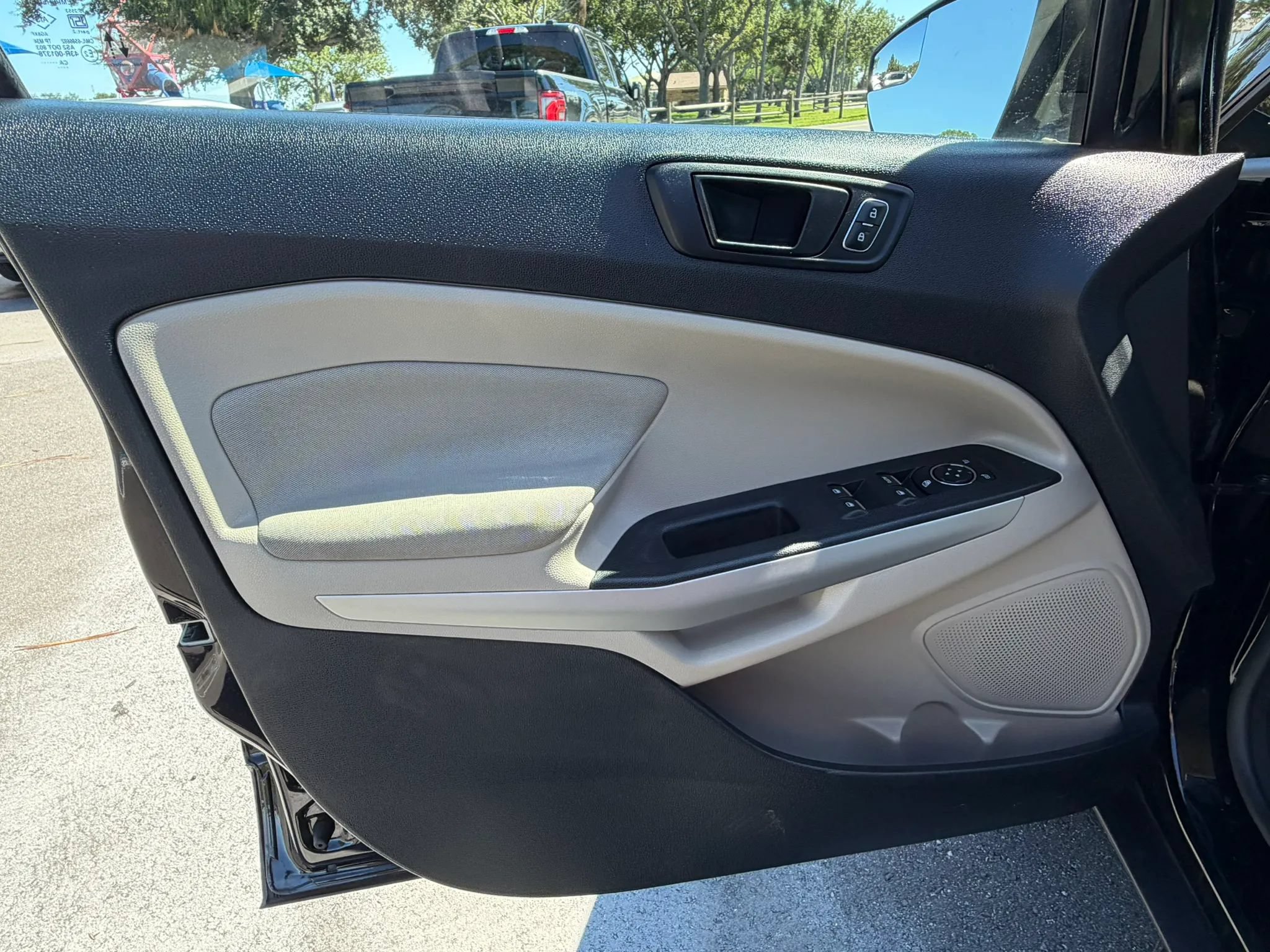 Used 2020 Ford EcoSport S AWD/4WD image 13