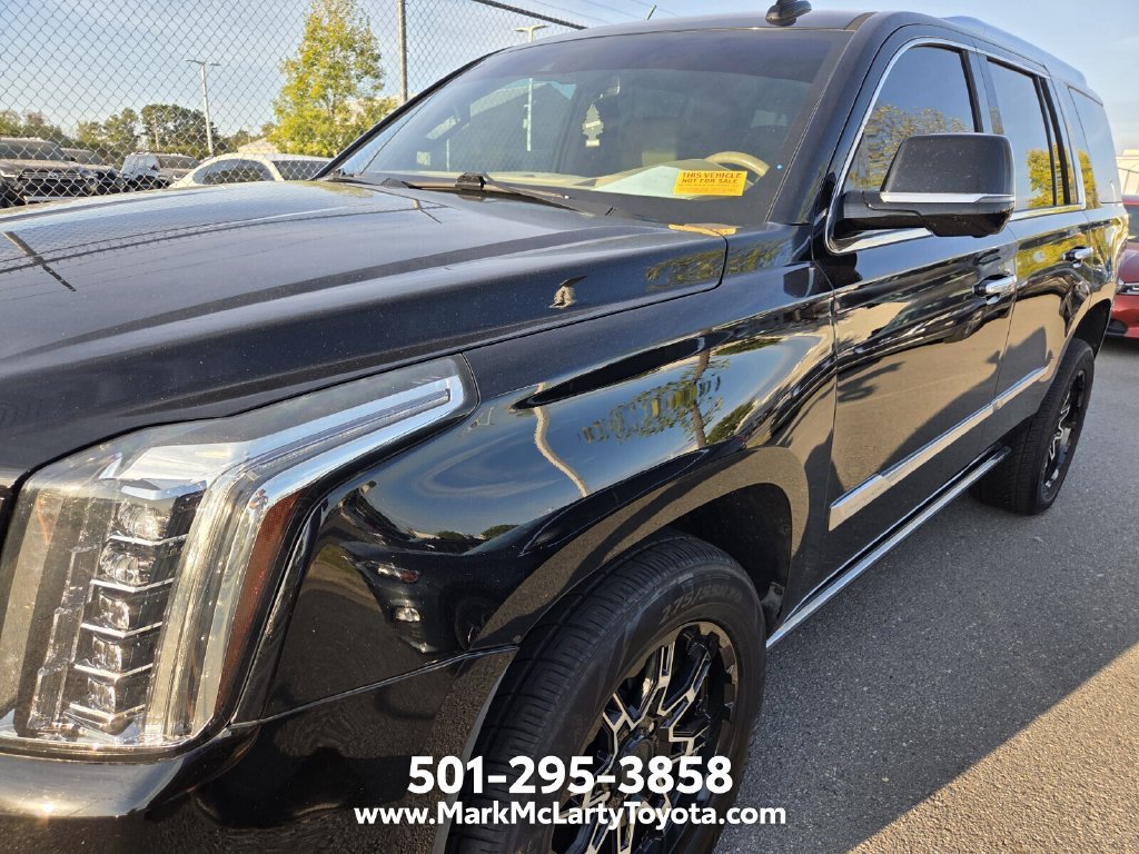 Used 2018 Cadillac Escalade Platinum AWD/4WD image 10