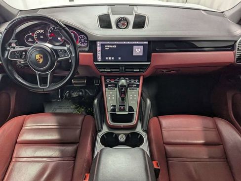 Used 2021 Porsche Cayenne S image 6