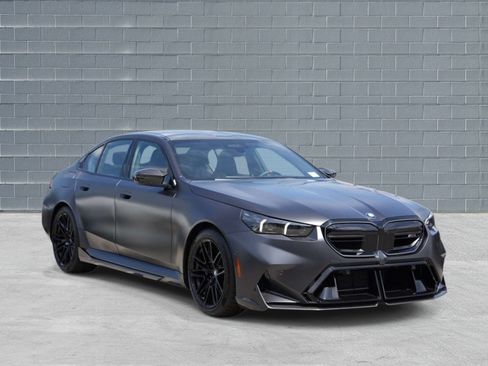New 2027 BMW M5 w/ Carbon Package AWD/4WD image 1