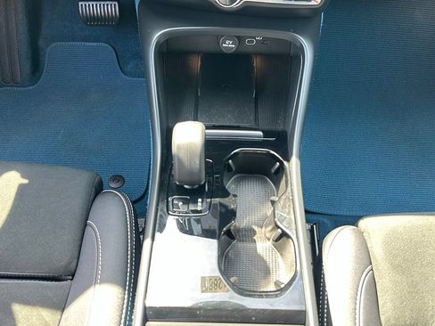 Used 2023 Volvo C40 P8 Recharge Ultimate AWD/4WD image 28