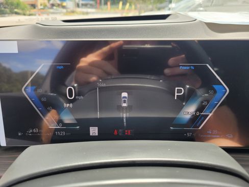 Used 2026 BMW X5 xDrive50e w/ Executive Package image 30