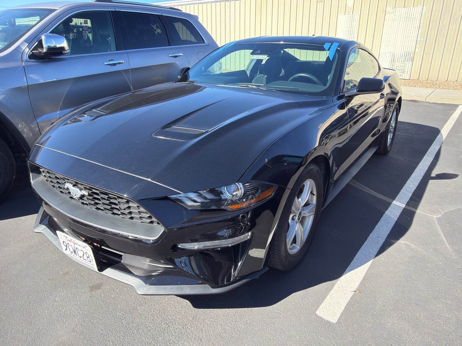 Used 2022 Ford Mustang Coupe RWD image 1