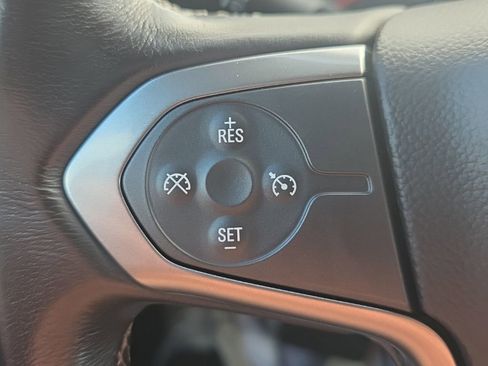 Used 2018 Chevrolet Silverado 1500 LT w/ All Star Edition AWD/4WD image 24