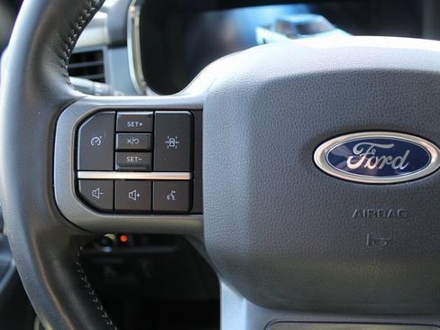 Used 2023 Ford F150 Lariat w/ Trailer Tow Package image 27