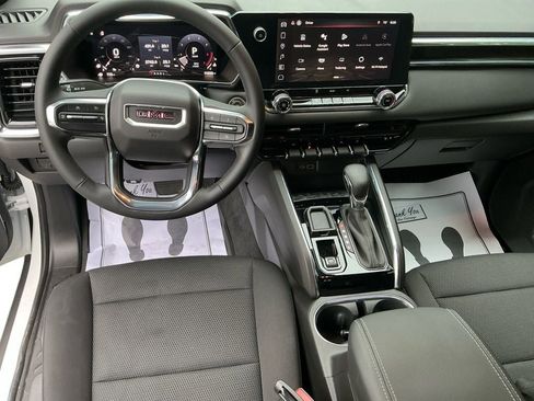 Used 2024 GMC Canyon Elevation w/ Trailering Package image 10