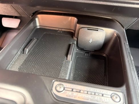 Used 2025 Ford Bronco Outer Banks AWD/4WD image 25