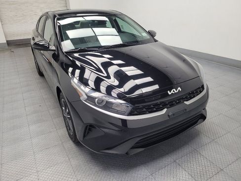 Used 2023 Kia Forte LXS w/ LXS Technology Package FWD image 14