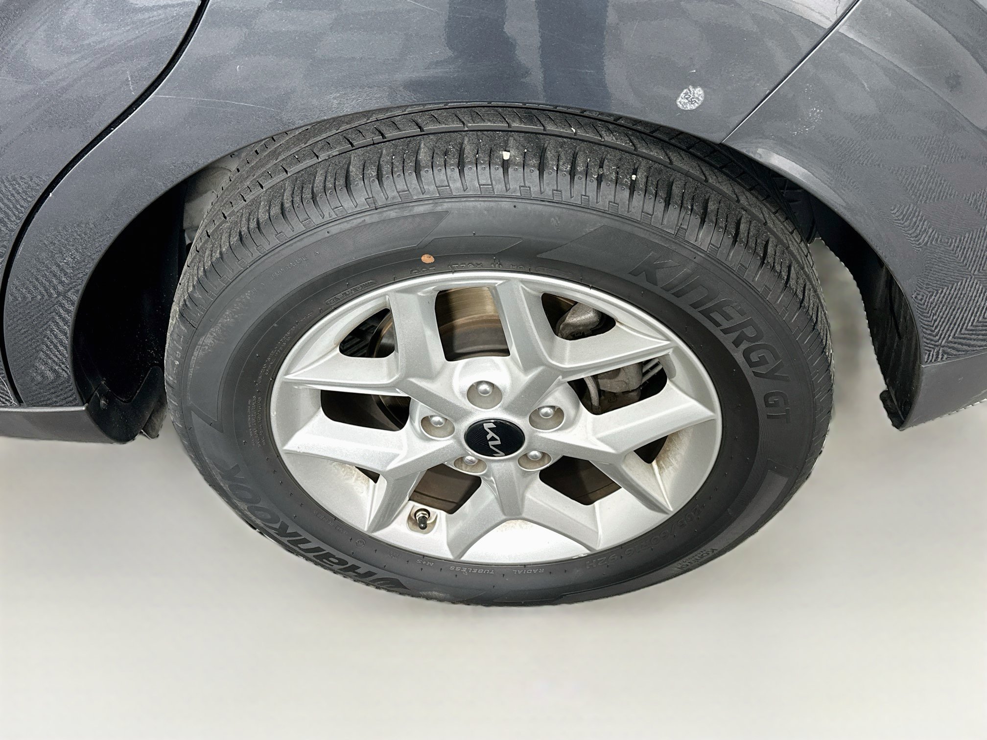 Used 2025 Kia Soul LX w/ LX Technology Package FWD image 11