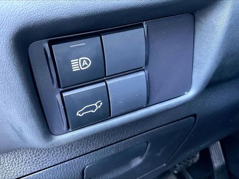 Certified 2022 Toyota Highlander XLE image 30