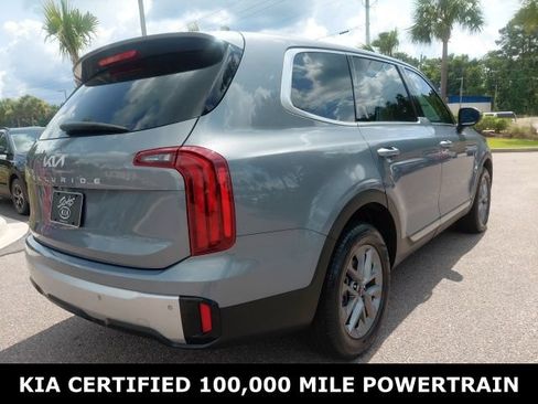 Certified 2024 Kia Telluride LX FWD image 5