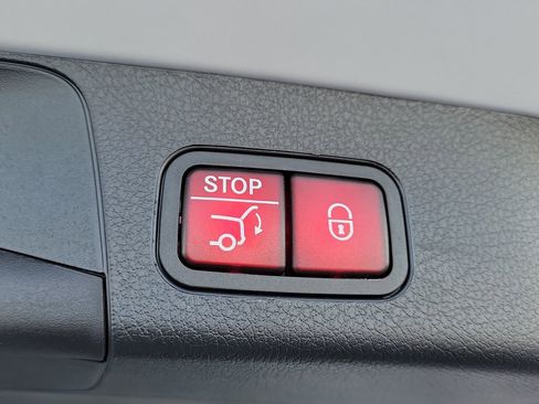 New 2026 Mercedes-Benz GLB 250 GLB 250 image 10